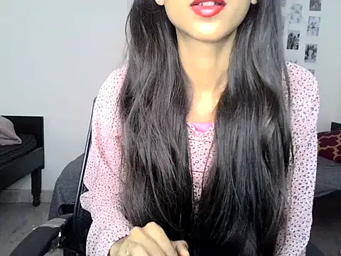 SIKSHA SINGH online show from May 2026 09:14:01 AM