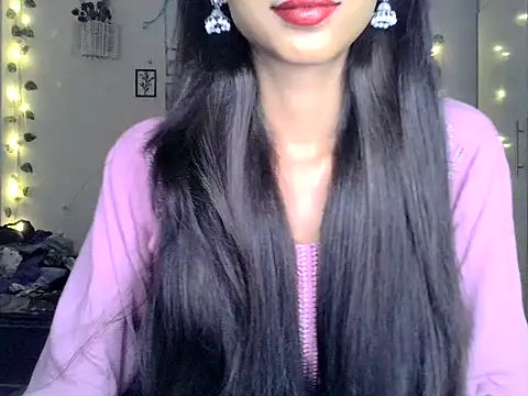SIKSHA SINGH online show from May 2026 07:54:02 PM