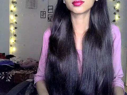 SIKSHA SINGH online show from May 2026 03:14:02 AM