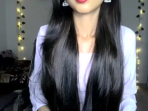 SIKSHA SINGH online show from May 2026 08:28:01 PM