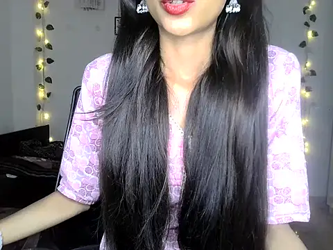 SIKSHA SINGH online show from May 2026 06:31:02 PM