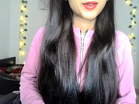 SIKSHA SINGH online show from June 2026 08:22:01 PM