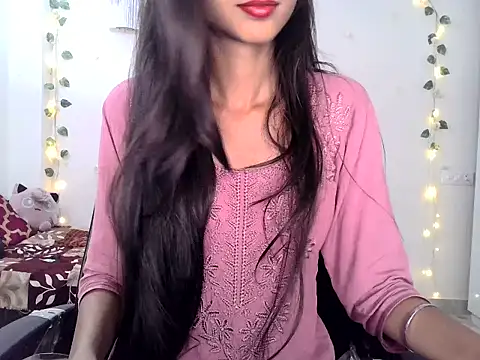 SIKSHA SINGH online show from June 2026 07:14:02 PM