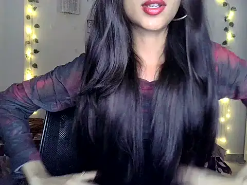 SIKSHA SINGH online show from June 2026 12:32:02 AM