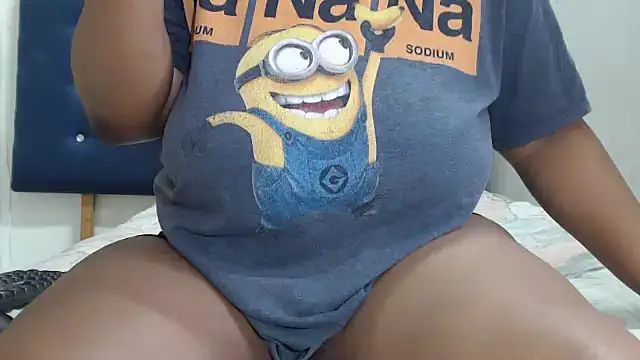 CurvyAssXX21 online show from May 2026 02:35:01 PM