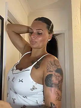 Destinylovex online show from June 2026 07:51:02 PM