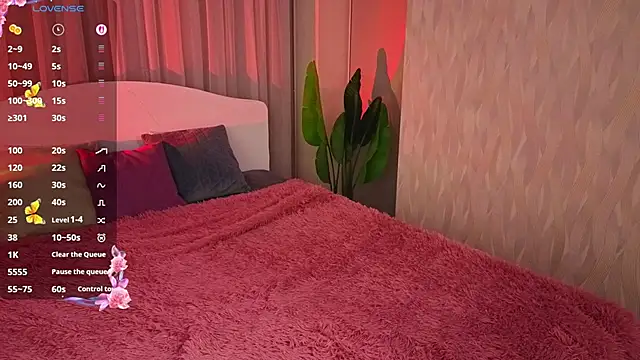 Milana Monroe online show from April 2026 08:10:01 PM