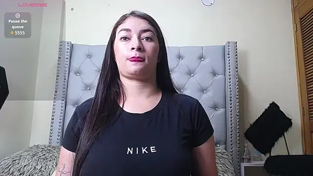 skarlett  36 online show from April 2026 02:15:02 PM