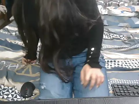 Snapshot of Desi_Village_Girl chatting on February 2026 04:49:02 PM Desi Village Girl online show from February 2026 04:49:02 PM