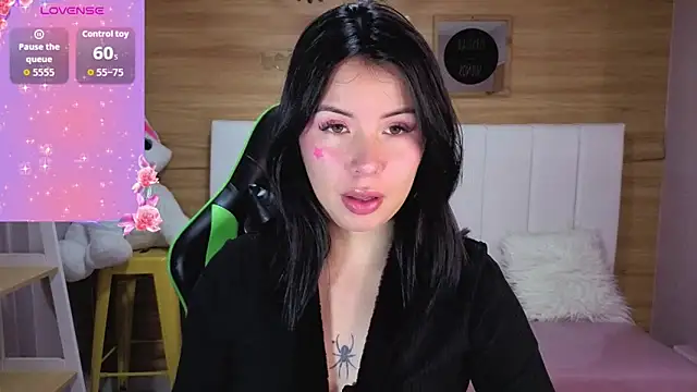 Kylia a online show from April 2026 01:28:01 PM