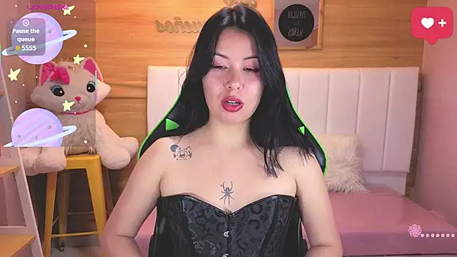 Kylia a online show from May 2026 08:16:02 PM