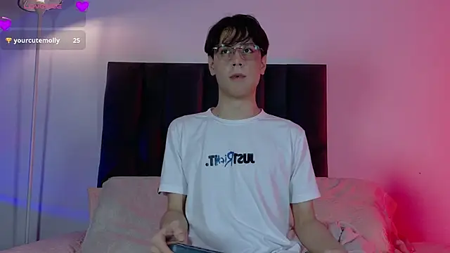 lui x dust online show from May 2026 03:34:01 AM