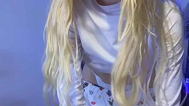 Snapshot of KarmaArms chatting on February 2026 01:20:01 PM KarmaArms online show from February 2026 01:20:01 PM