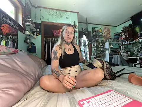 Sarasweets33 online show from June 2026 06:29:01 PM