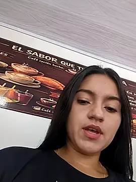 DulceCaroX online show from May 2026 01:20:02 PM