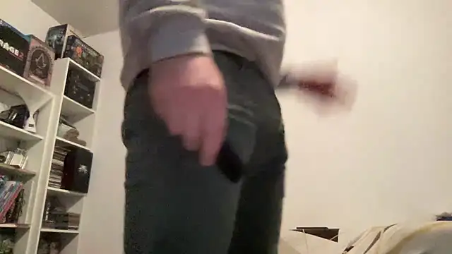 Snapshot of bastet-spx chatting on February 2026 09:38:01 PM bastet-spx online show from February 2026 09:38:01 PM