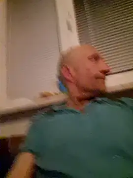 Snapshot of Tomasexxxx chatting on February 2026 05:11:01 PM Tomasexxxx online show from February 2026 05:11:01 PM