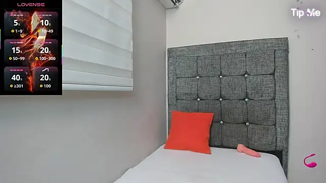 Snapshot of Little_Twink19x chatting on March 2026 07:14:01 PM Little Twink19x online show from March 2026 07:14:01 PM