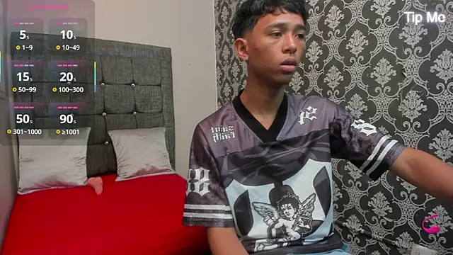 Little Twink19x online show from April 2026 07:20:02 PM