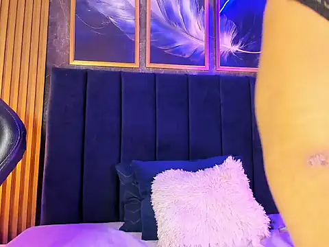 Julietta Foxx online show from March 2026 03:56:01 AM