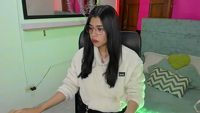 Aysha winxs online show from April 2026 03:59:02 AM