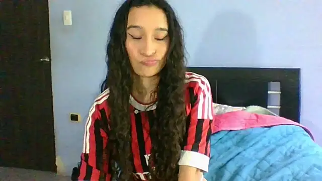 scarlettscottx  online show from May 2026 06:09:01 PM