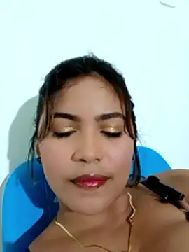 Snapshot of Andrea-hoot chatting on February 2026 06:12:02 AM Andrea-hoot online show from February 2026 06:12:02 AM