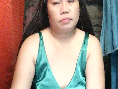 Snapshot of lovelypinay00 chatting on July 2026 12:53:01 PM lovelypinay00 online show from July 2026 12:53:01 PM