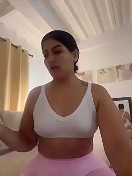 EmiliaVincenzo online show from March 2026 10:21:01 AM