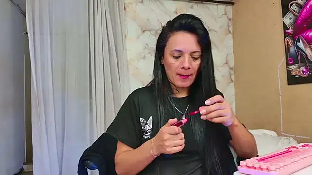 QueenSallyDesire online show from April 2026 07:45:01 AM