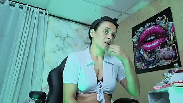 QueenSallyDesire online show from April 2026 01:55:02 AM