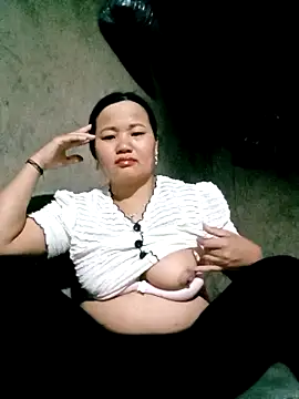 chubby0011 online show from April 2026 12:35:02 PM