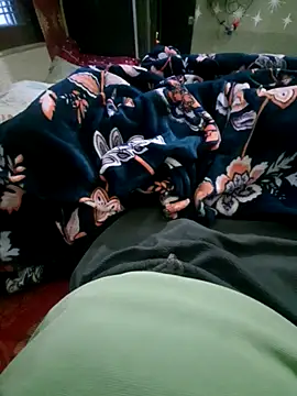 Snapshot of iambesting chatting on February 2026 12:28:01 PM iambesting online show from February 2026 12:28:01 PM