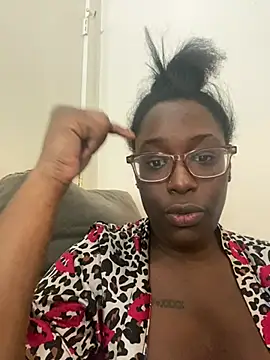 Sinfulwaterfalls online show from May 2026 06:46:02 PM