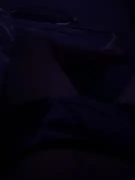 Snapshot of boladeouro126 chatting on April 2026 04:17:02 AM boladeouro126 online show from April 2026 04:17:02 AM