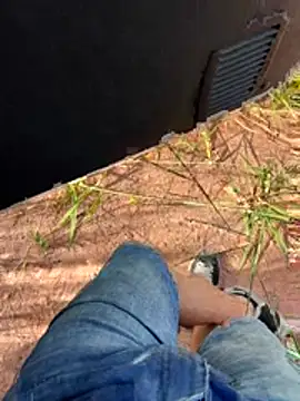 Snapshot of boladeouro126 chatting on April 2026 05:41:02 PM boladeouro126 online show from April 2026 05:41:02 PM