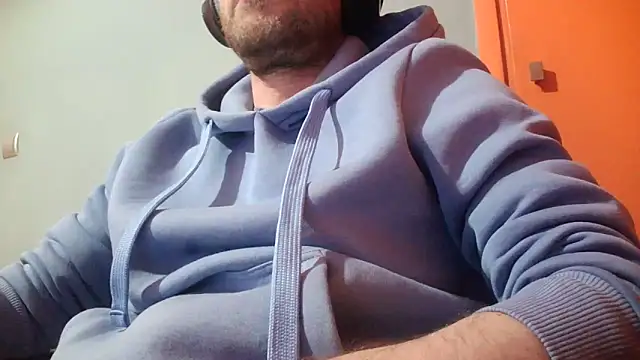 truble78 online show from April 2026 05:30:01 PM