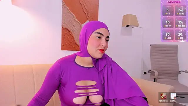 Malika Noor online show from June 2026 01:33:01 PM