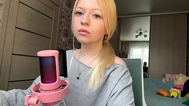 JeneeBIanks online show from February 2026 09:10:02 AM