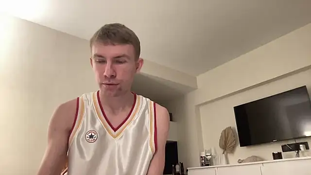 Snapshot of mikenjay chatting on February 2026 06:27:01 PM mikenjay online show from February 2026 06:27:01 PM