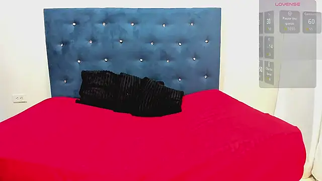 SofiaGonzales  online show from May 2026 01:06:01 PM