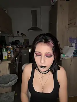 Snapshot of FuckFinya chatting on February 2026 07:11:01 PM FuckFinya online show from February 2026 07:11:01 PM