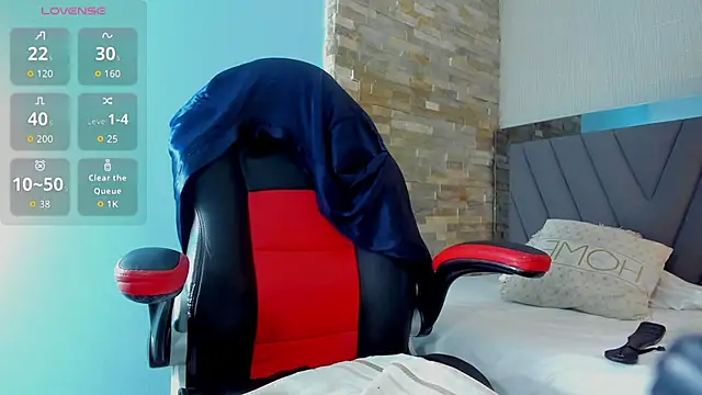 SAMANTACONNOR1 online show from April 2026 12:38:01 PM