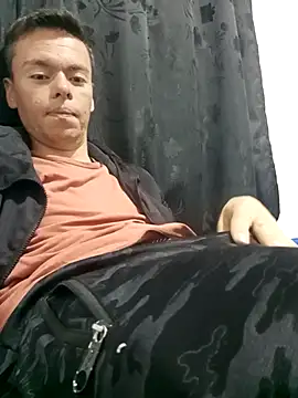 Snapshot of Damiianm chatting on February 2026 01:04:02 AM Damiianm online show from February 2026 01:04:02 AM