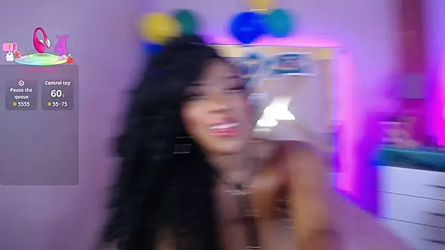 Snapshot of Charlotte_miles chatting on July 2026 12:44:01 PM Charlotte miles online show from July 2026 12:44:01 PM