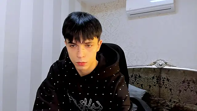 Snapshot of ClarkBev chatting on March 2026 06:08:02 AM ClarkBev online show from March 2026 06:08:02 AM