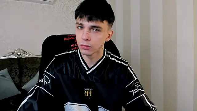 Snapshot of ClarkBev chatting on March 2026 08:20:01 AM ClarkBev online show from March 2026 08:20:01 AM