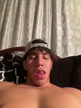 Alejandrososas online show from April 2026 03:45:01 AM