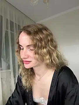 AinyrVixxen online show from April 2026 09:17:02 PM