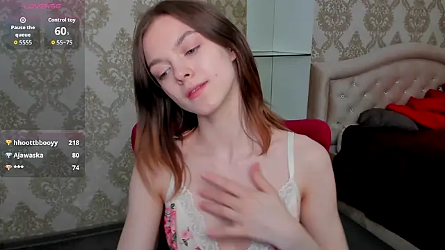  Molly Coy  online show from May 2026 10:36:01 AM